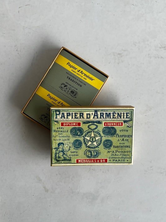 Papier D’Arménie 1900 Box with 12 Booklets